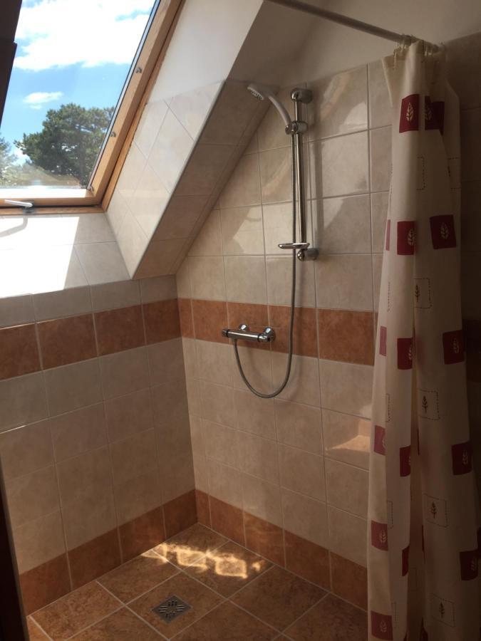 Hableany Etterem, Pizzeria Es Vendeghaz Bed & Breakfast Balatonmáriafürdő Eksteriør bilde