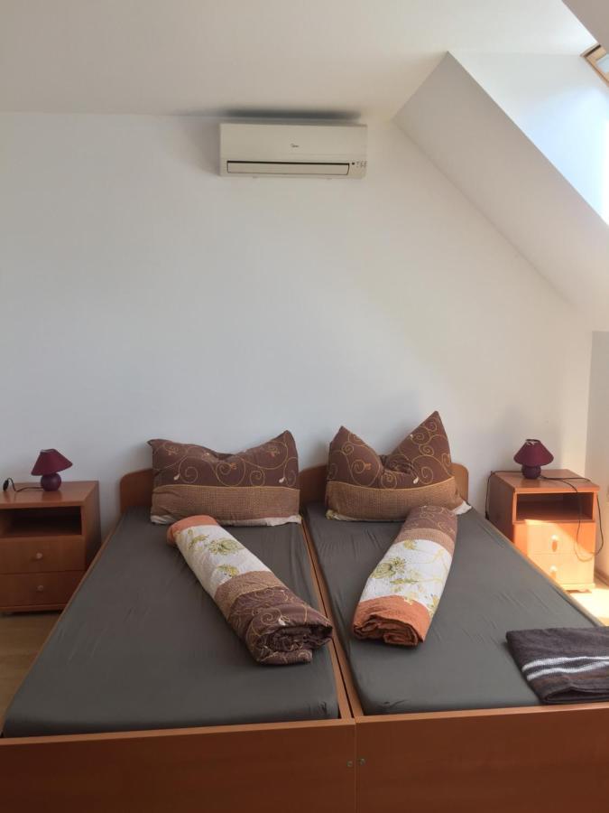 Hableany Etterem, Pizzeria Es Vendeghaz Bed & Breakfast Balatonmáriafürdő Eksteriør bilde