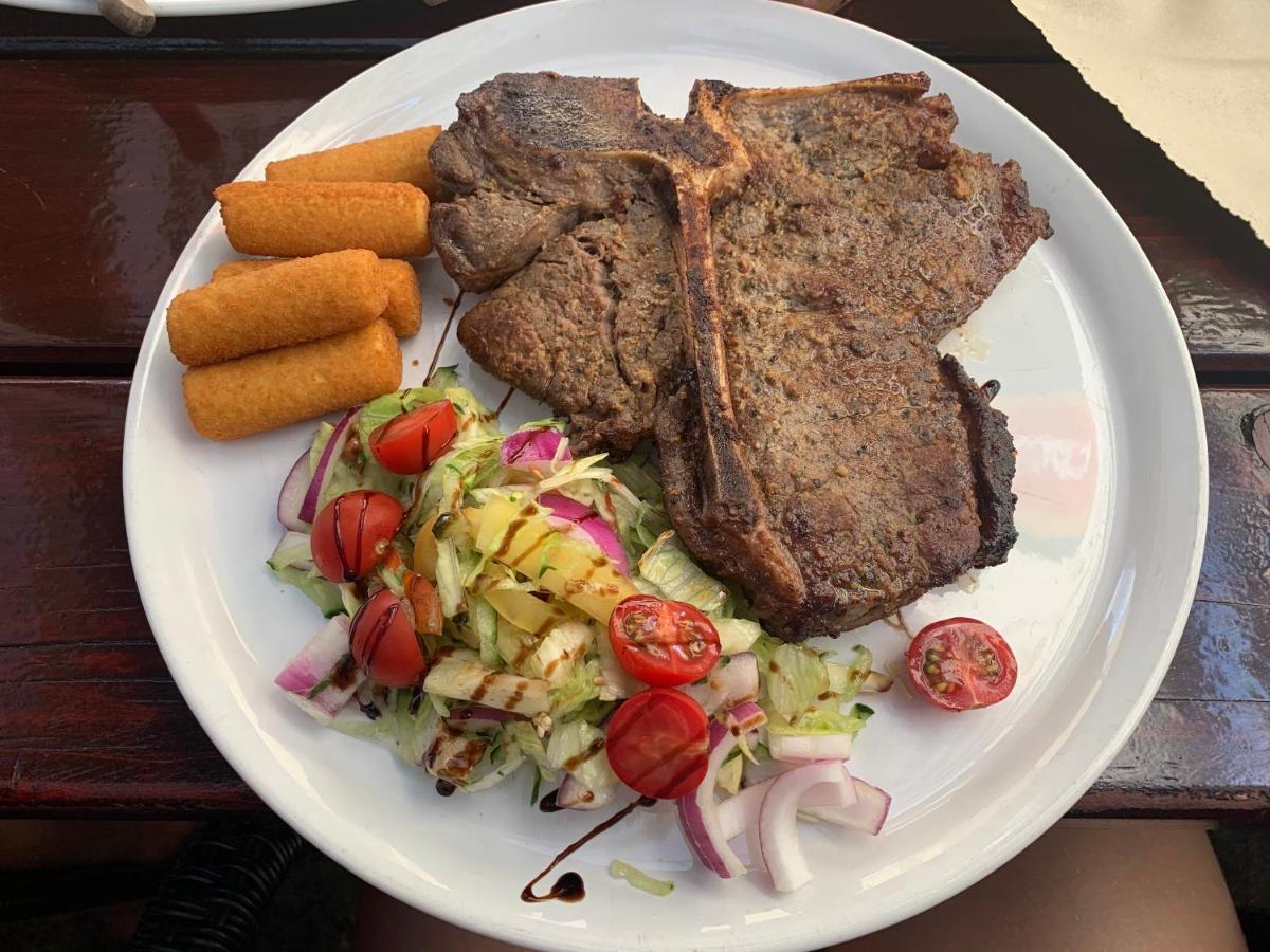 Hableany Etterem, Pizzeria Es Vendeghaz Bed & Breakfast Balatonmáriafürdő Eksteriør bilde