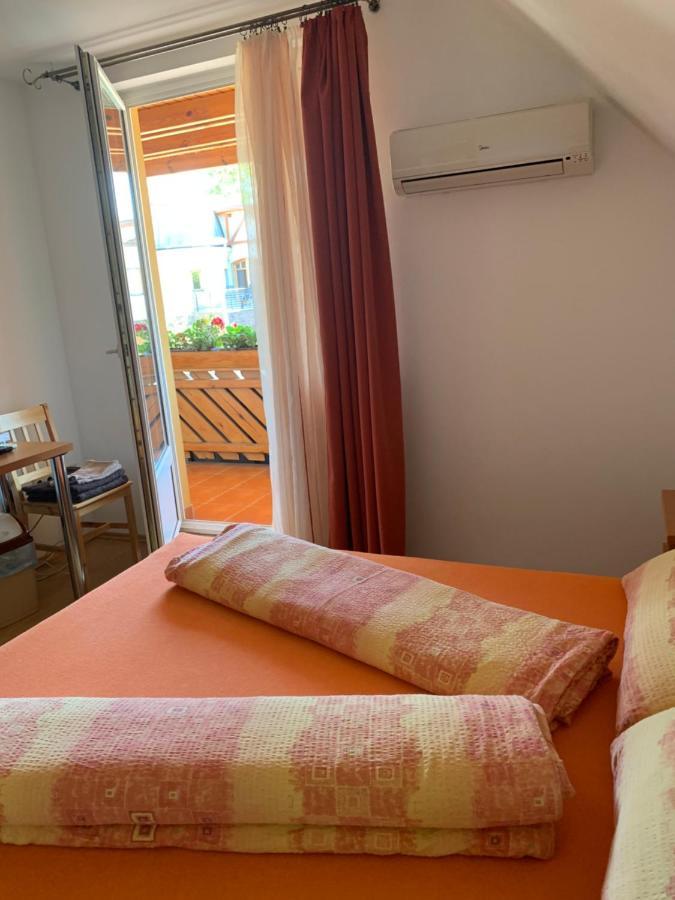 Hableany Etterem, Pizzeria Es Vendeghaz Bed & Breakfast Balatonmáriafürdő Eksteriør bilde