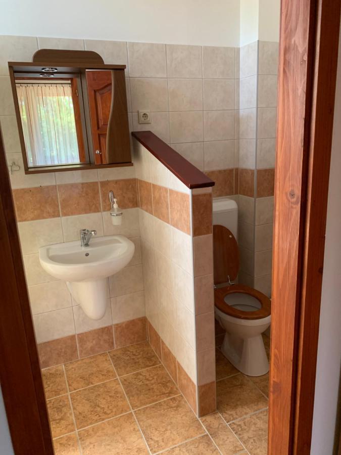 Hableany Etterem, Pizzeria Es Vendeghaz Bed & Breakfast Balatonmáriafürdő Eksteriør bilde